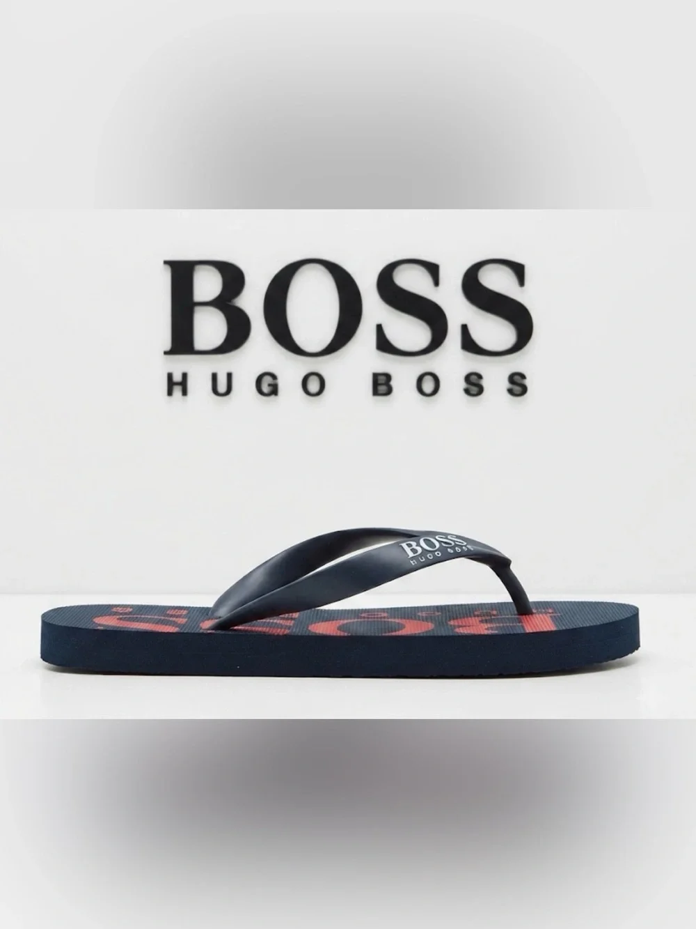 Brand new authentic Hugo Boss boys designer waterproof flip flops sandals sz 13